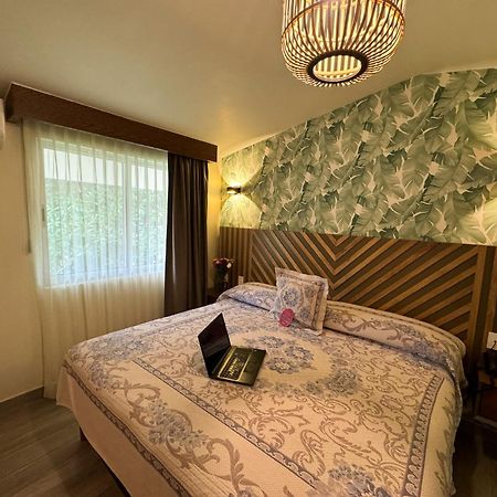 Hotel Isabel Guadalajara Kültér fotó