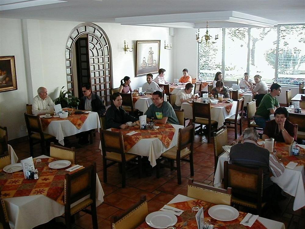 Hotel Isabel Guadalajara Étterem fotó