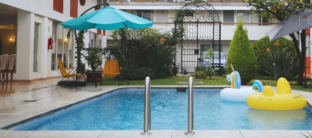 Hotel Isabel Guadalajara Kültér fotó