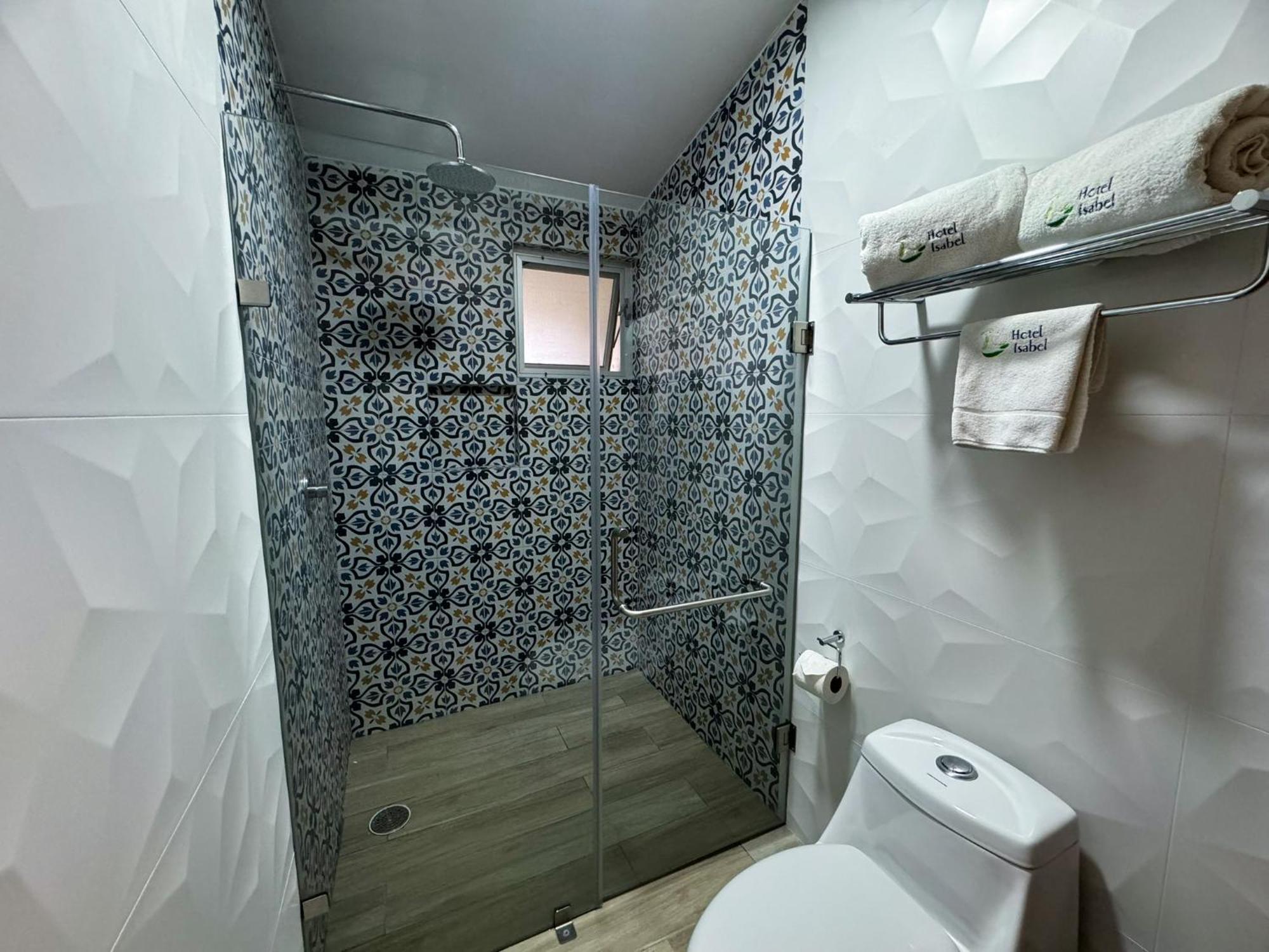 Hotel Isabel Guadalajara Kültér fotó